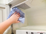 How to Clean the Microwave {Three Easy Ways}